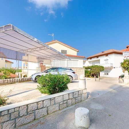 Apartments Ruza A 洛帕 外观 照片