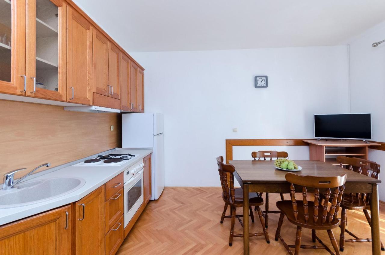Apartments Ruza A 洛帕 外观 照片