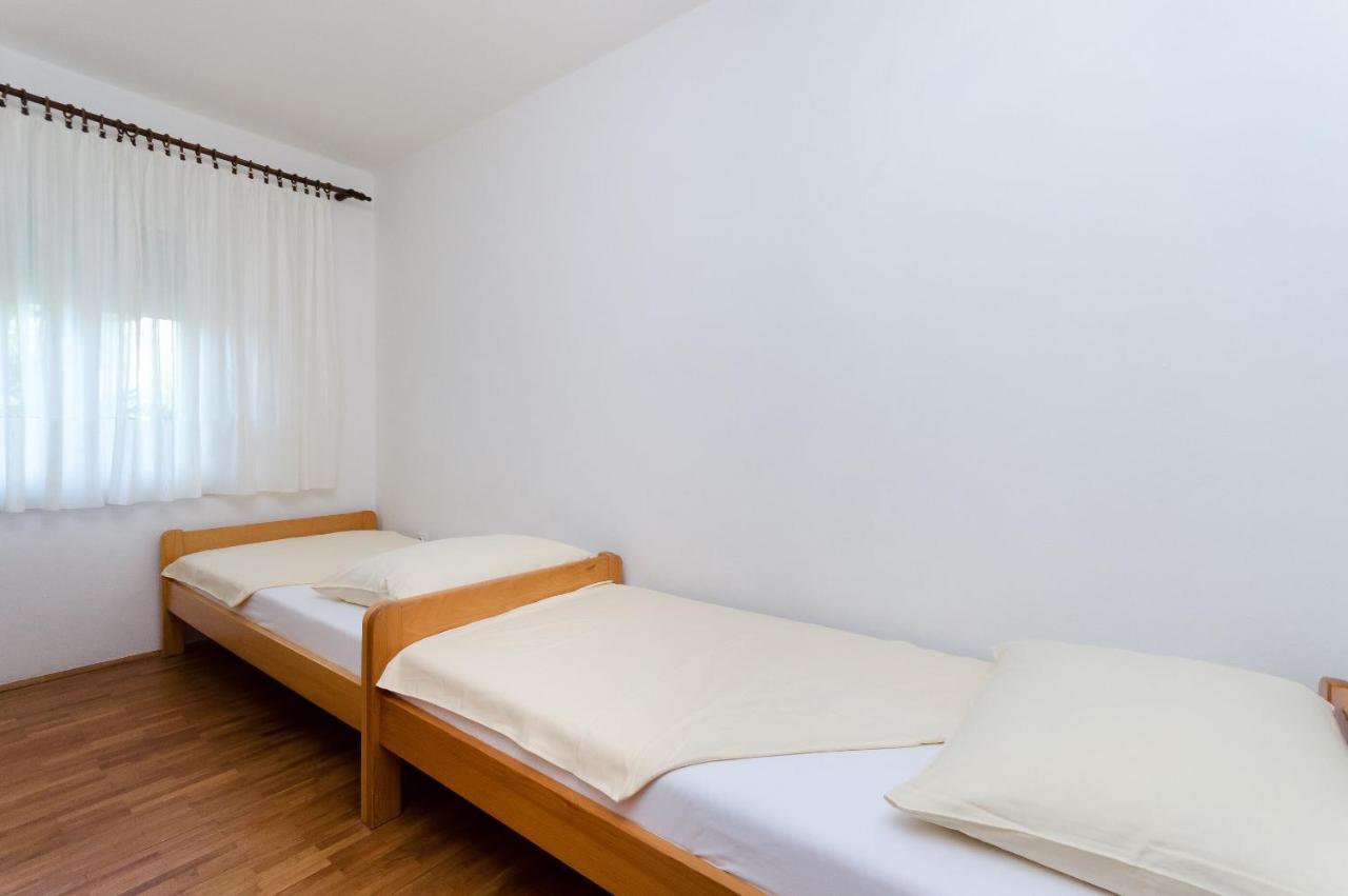 Apartments Ruza A 洛帕 外观 照片